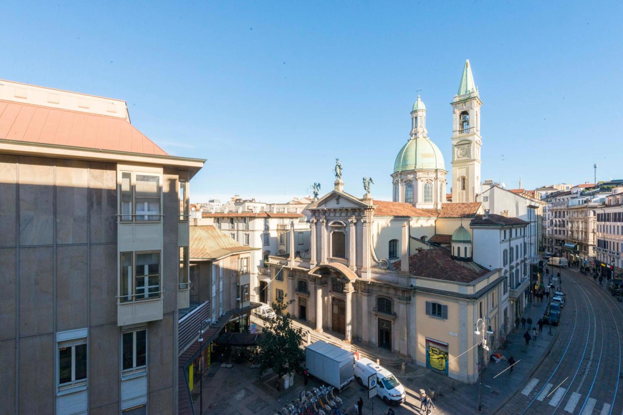 Duomo Dietro L'Angolo Apartment Milan Exterior photo